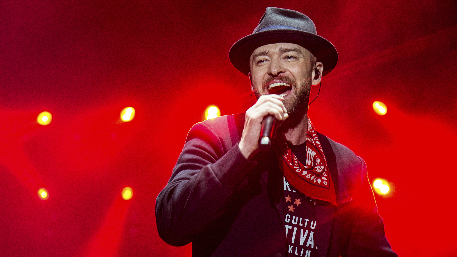 Veja ‘Say Something’, novo clipe de Justin Timberlake