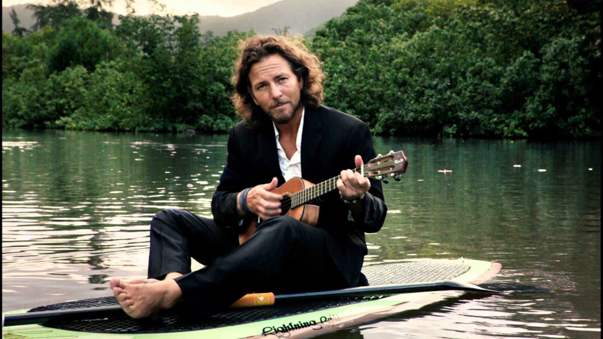 Eddie Vedder anuncia terceiro show solo em São Paulo
