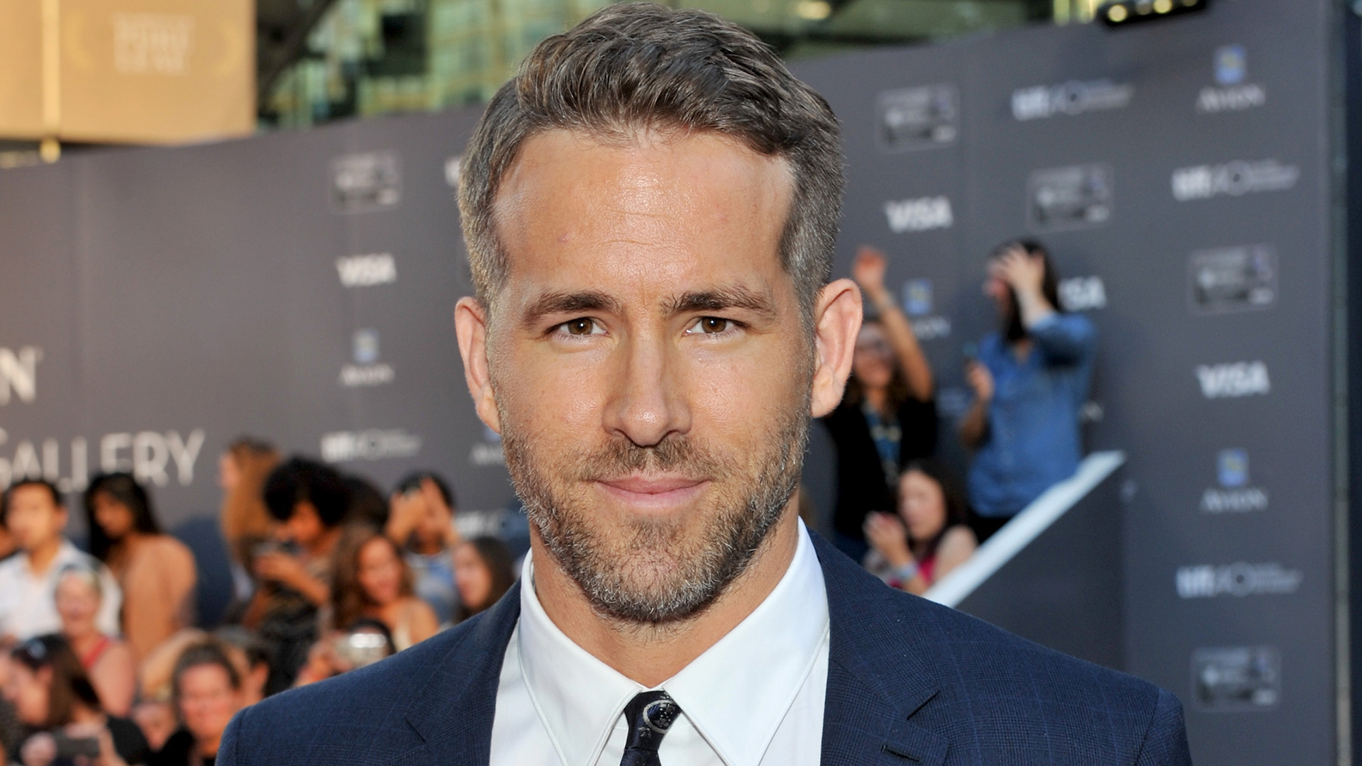 Ryan Reynolds produzirá filme sobre jogo de tabuleiro Detetive