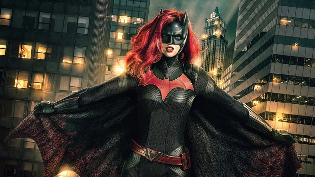 Elseworlds – Veja teaser de Batwoman e várias fotos do crossover do Arrowverse