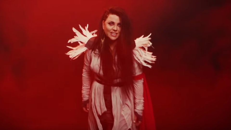 Evanescence lança clipe para cover de Fleetwood Mac