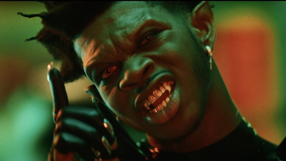 Lil Nas X mistura Vampiros e Matrix no clipe de Rodeo