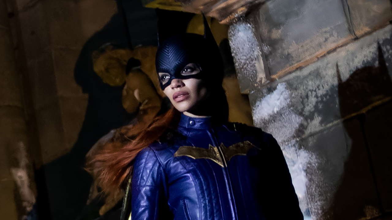 Batgirl – atriz revela primeira foto oficial como personagem