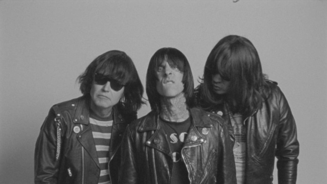 blink-182 vira Ramones em novo clipe