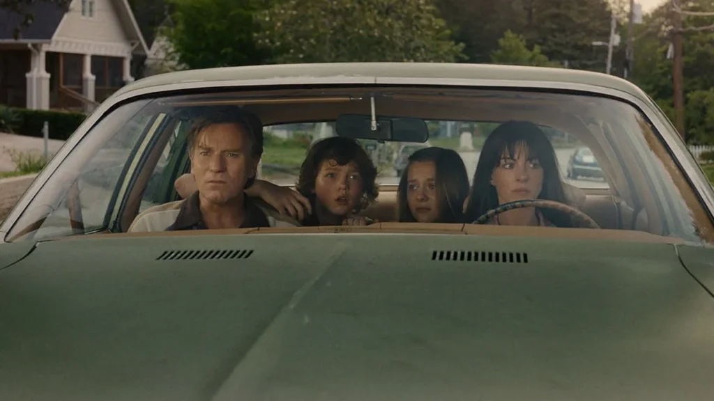 Doideira! O Fim Da Rua, ficção científica com Anne Hathaway e Ewan McGregor ganha trailer