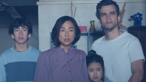 A Última Casa – Greta Lee e Wagner Moura estrelam suspense da Netflix